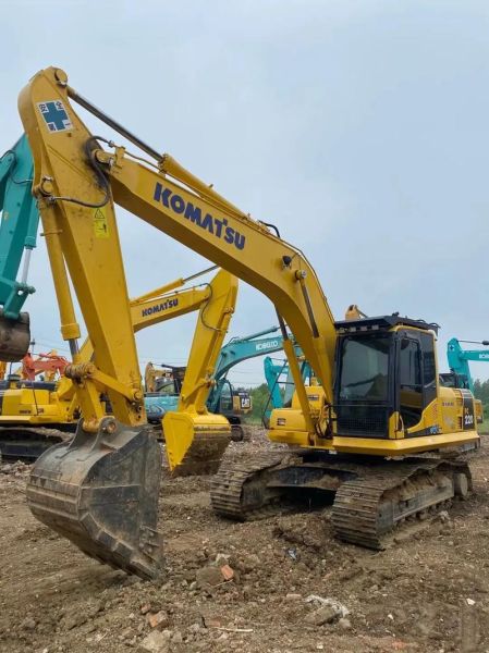 挖掘机价格多少钱一台_二手挖机选购注意事项