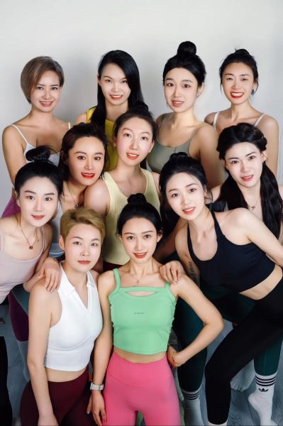 瑜伽行业前景怎么样_瑜伽教练收入高吗