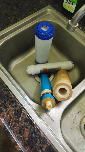 家用净水器哪个牌子好_净水器滤芯多久换一次