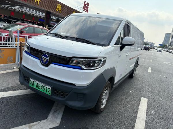 2024年汽车市场前景怎么样_新能源车值得买吗