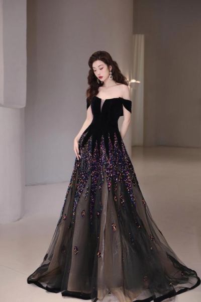 晚礼服怎么选_晚礼服租赁价格一般多少